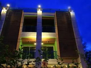 White Cat Hotel Khao Lak 2*,